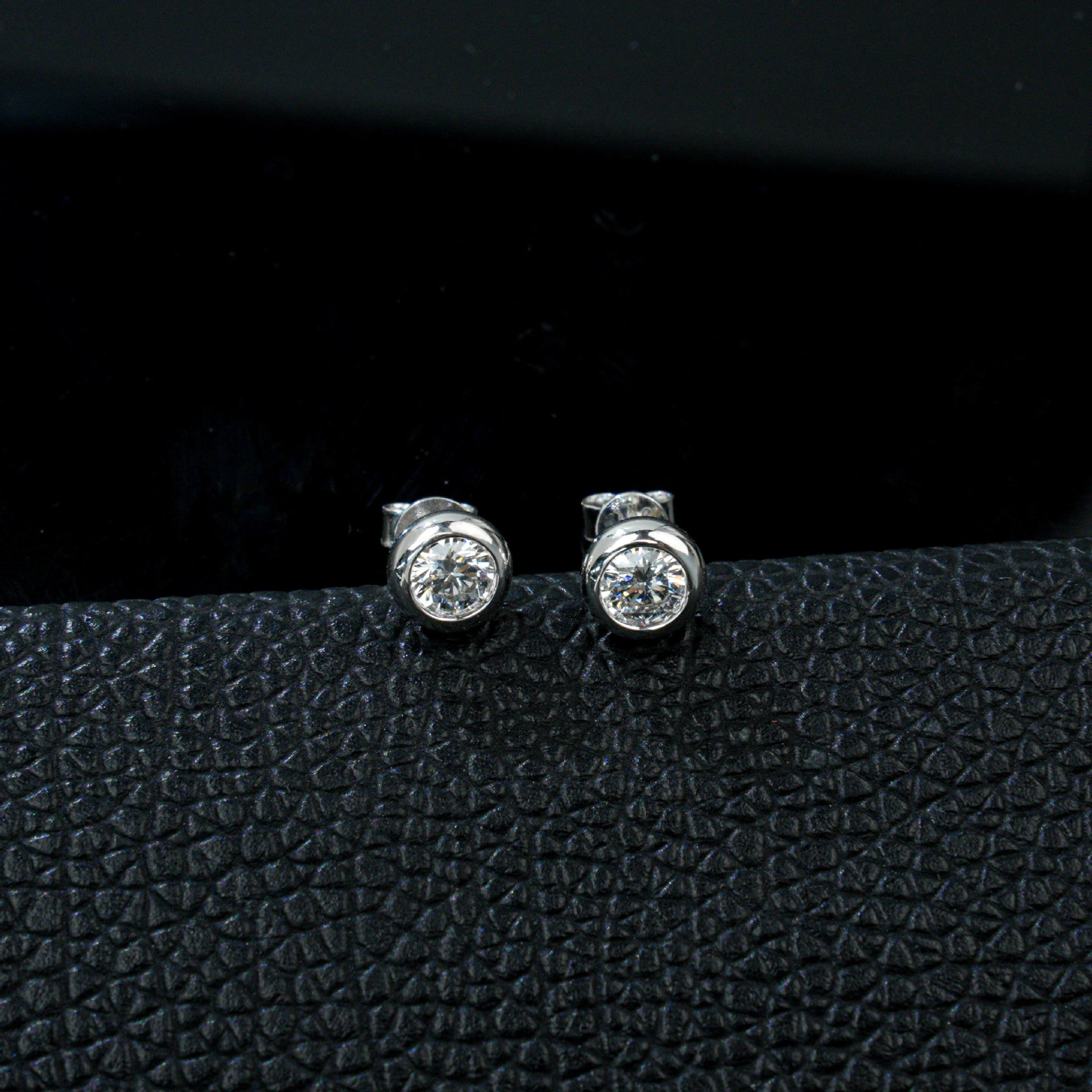 S925 Silver Lab Diamond Bubble Bezel Round Stud Earrings, Simple Natural Versatile - Photo 2