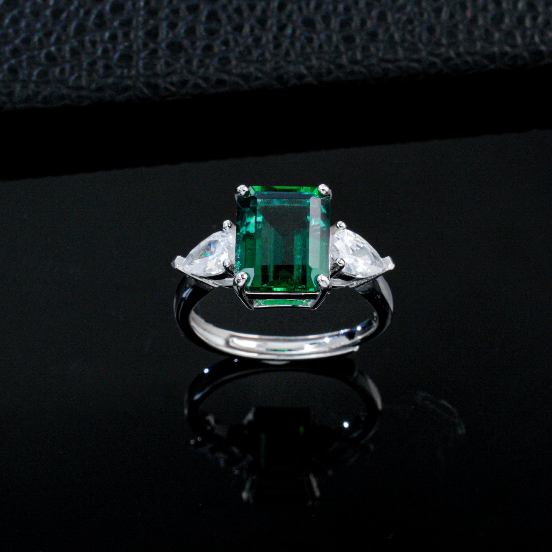 S925 Sterling Silver Lab Emerald Ring for Women, Minimalist Adjustable - Photo 3