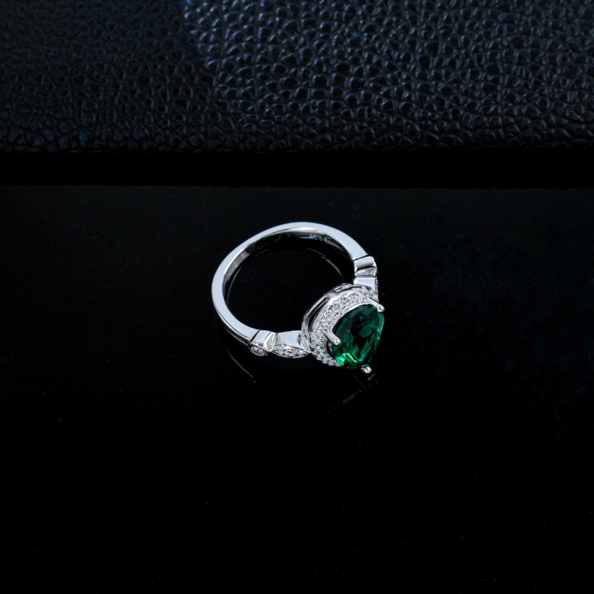 Teardrop Lab Emerald Ring 925 Silver Diamond Design, Premium Proposal Engagement - Photo 3