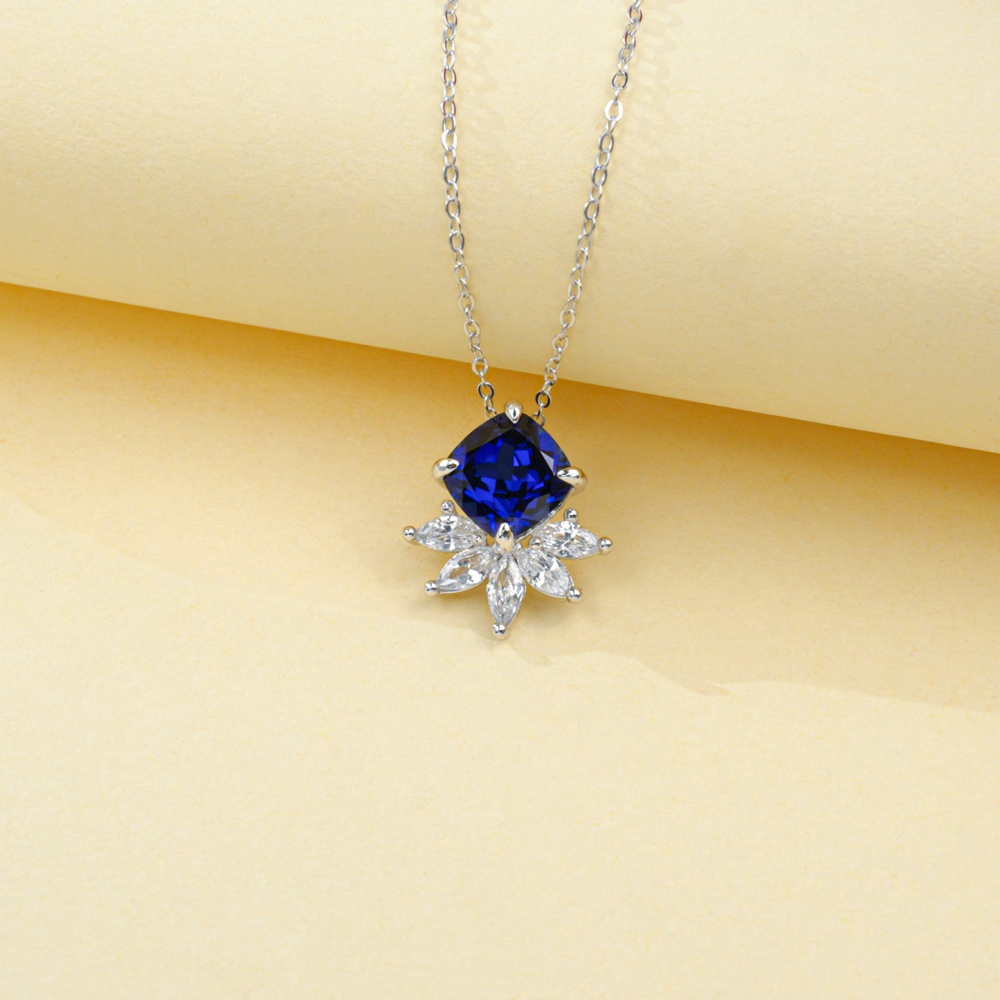 S925 Sterling Silver Royal Blue Sapphire Flower Necklace, Premium Ladies Versatile - Photo 2