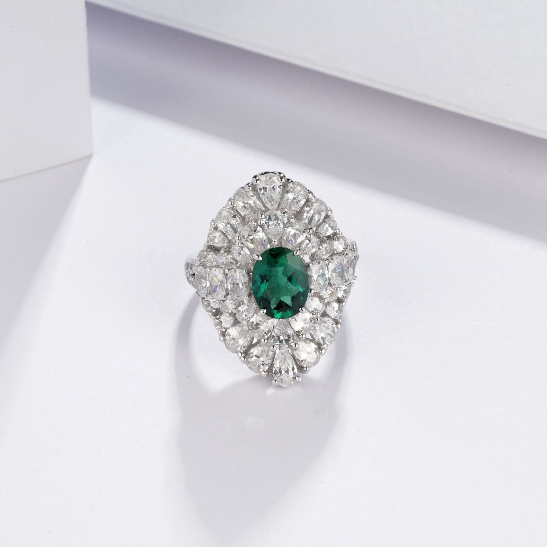 S925 Sterling Silver Lab Emerald Floral Cluster Pave Ring, Premium Elegant for Women - Photo 2