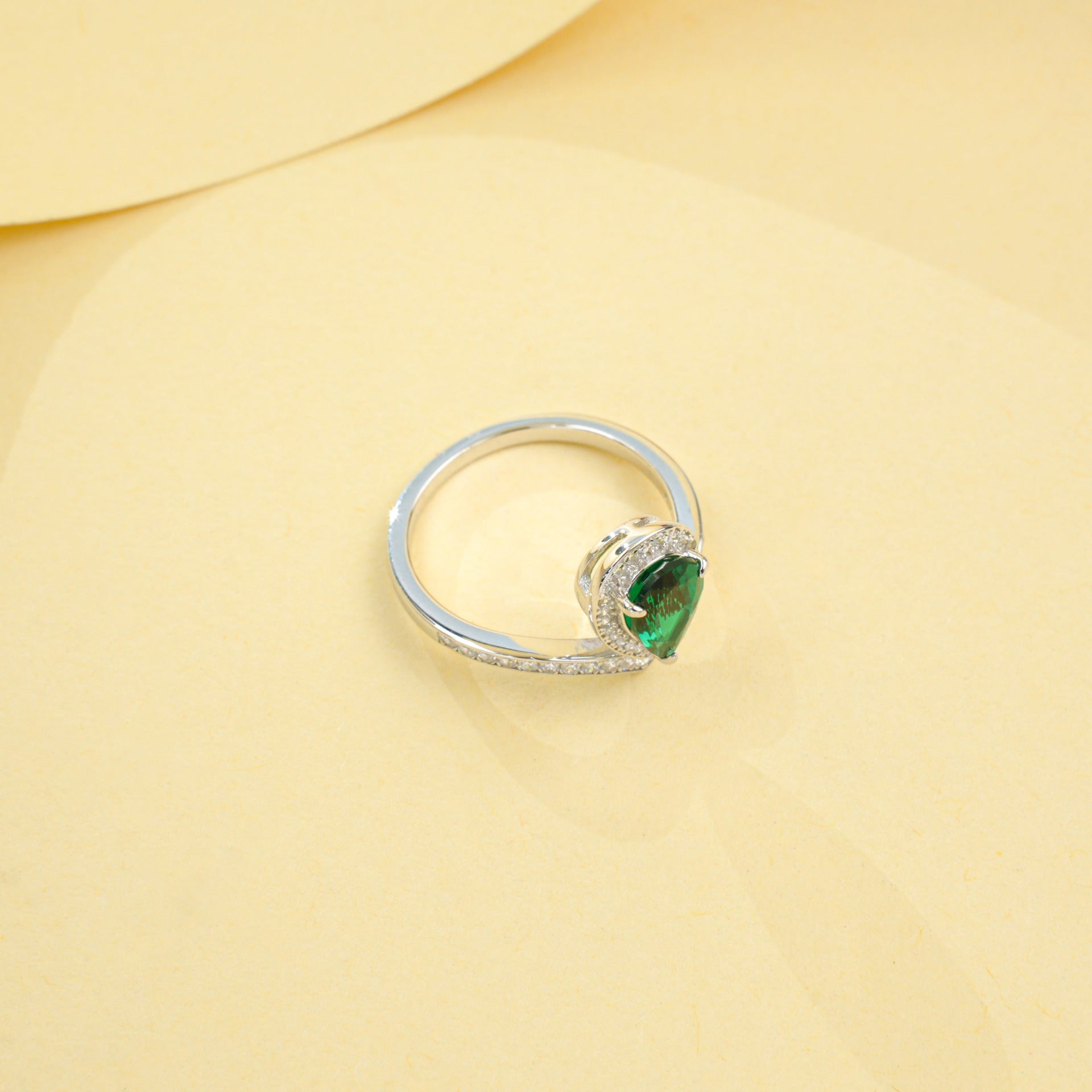 925 Sterling Silver Lab Emerald Teardrop Halo Ring, Designer V-Shape Pave - Photo 3