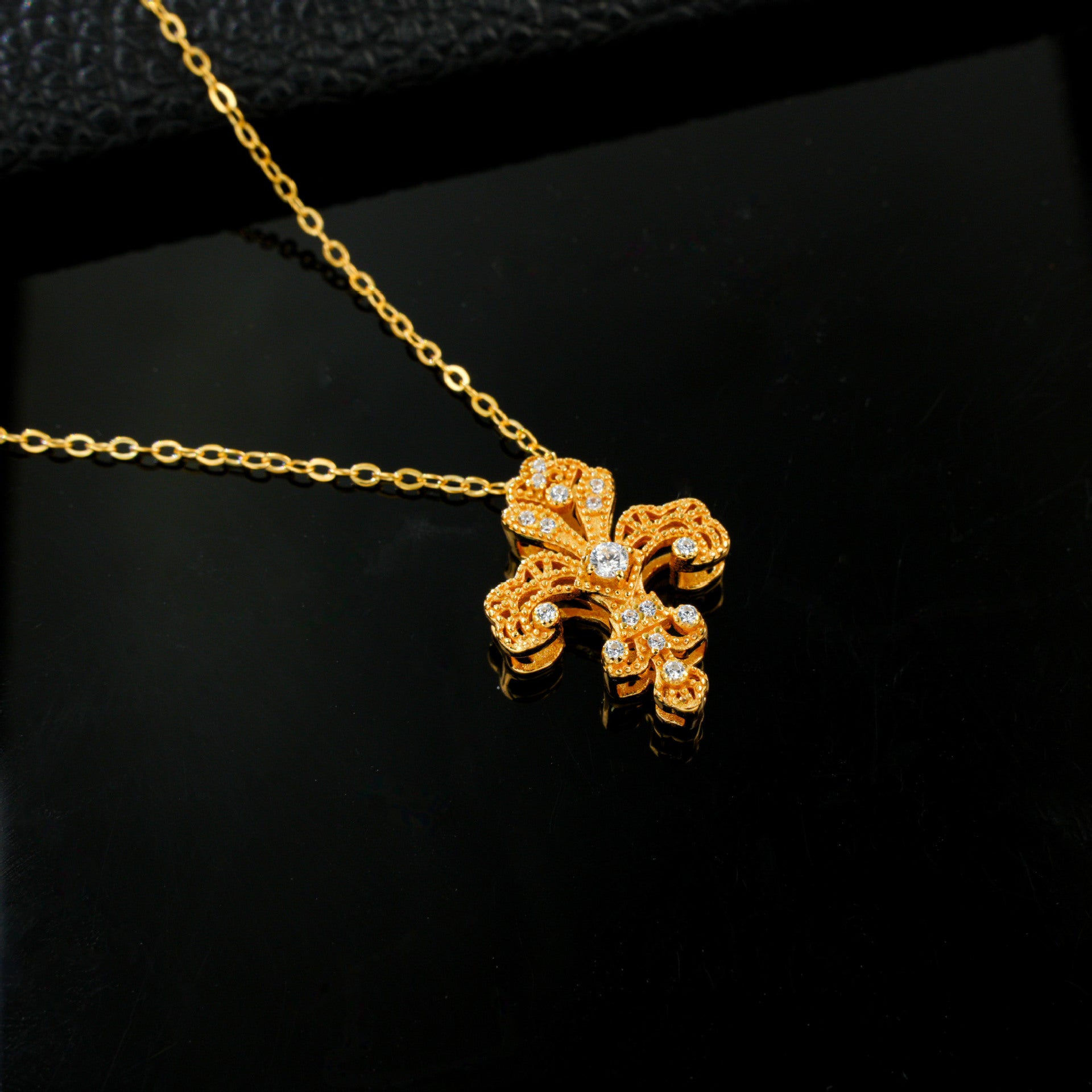 925 Sterling Silver 24K Yellow Gold Vintage Iris Hollow Carved Pave Necklace - Photo 4