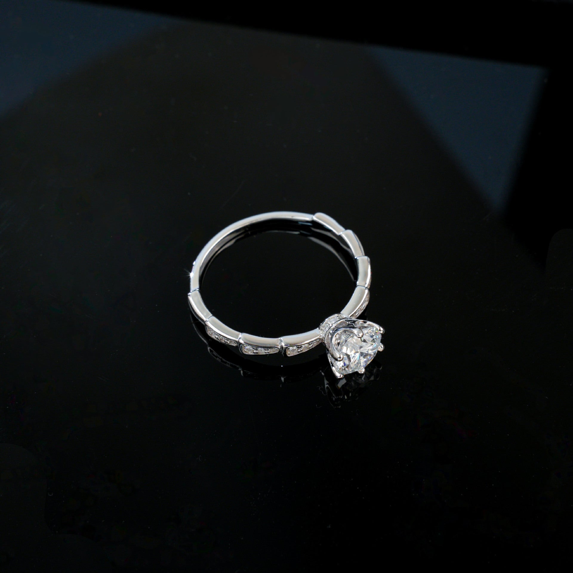 S925 Sterling Silver Lab Diamond Twist-Arm Ring - Photo 3