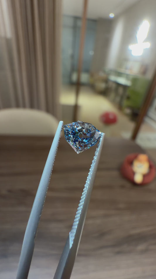 Blue Lab-Grown Diamond | 1.03CT Old Mine Triangle HPHT | VS2 | Fantasy Hope